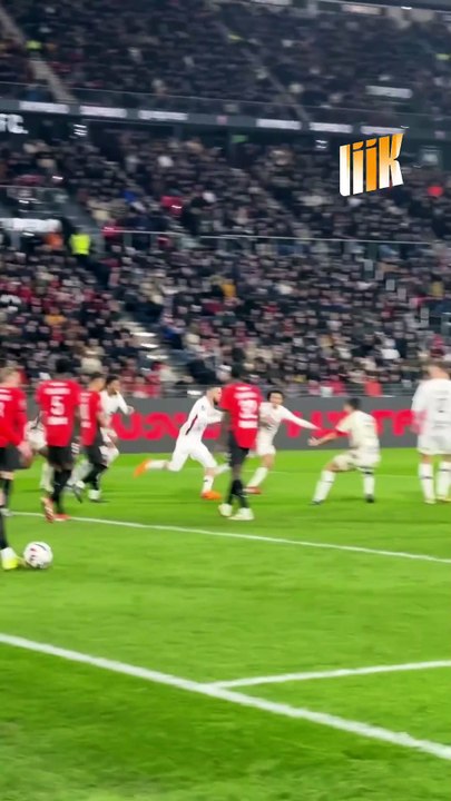 Après huit mois d’absence suite à un accident cardiaque, Nabil Bentaleb a retrouvé les terrains. Équipé d’un pacemaker, il a joué et marqué son premier but de la saison… Une première en France !