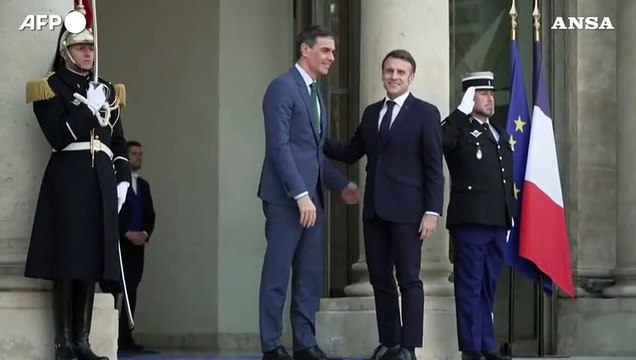 Ucraina: vertice Parigi, l'arrivo dei leader europei