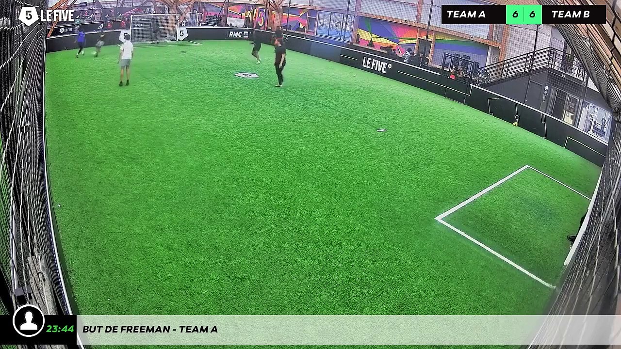 But de Freeman - Team A