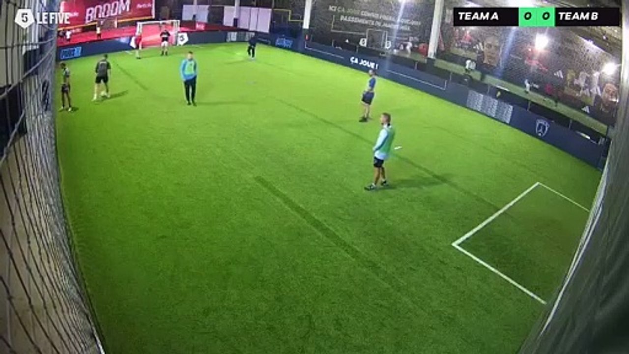 Zidane Five Club 17/02 à 16:40 - Football Terrain Paris FC (LeFive Créteil)