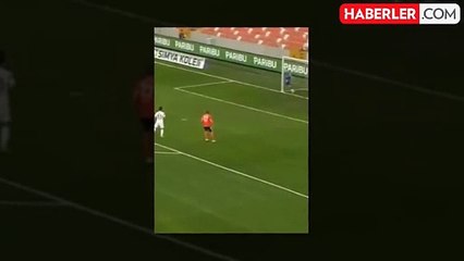 Herkes sebebini konuşuyor: Adanaspor'un metrelerce uzaktan attığı bul gol iptal edildi
