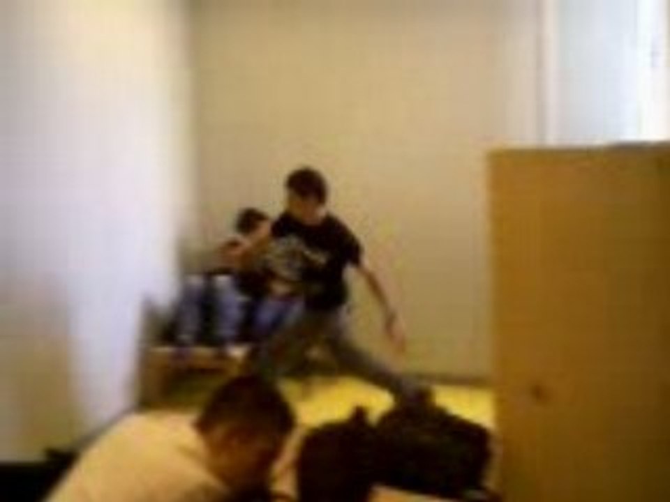 Jean fait de la magie ( raté )