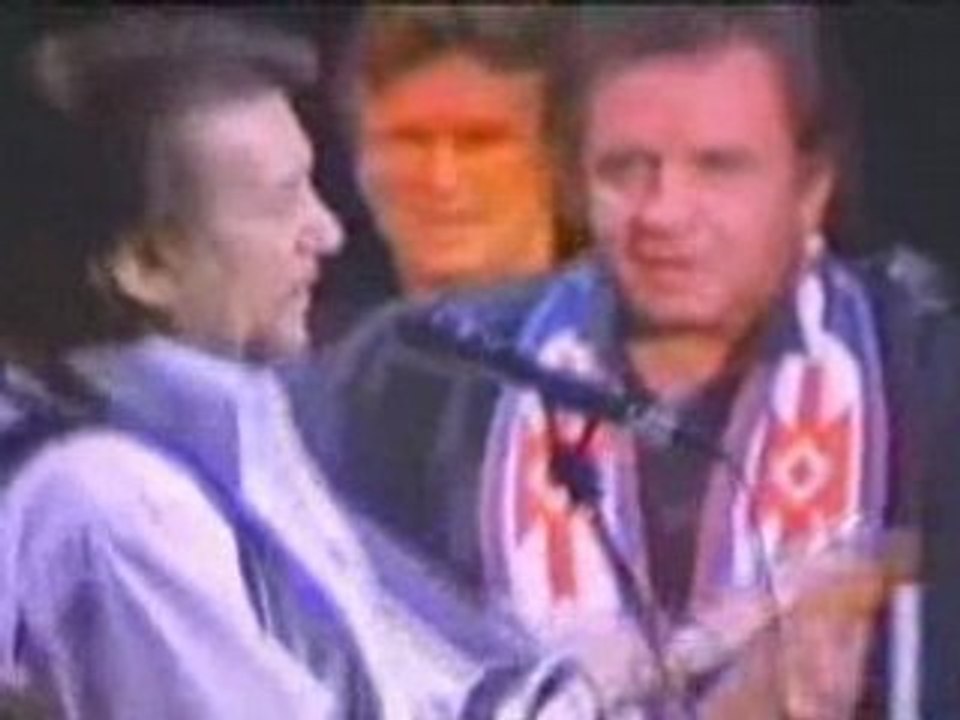Johnny Cash et Waylon Jennings.