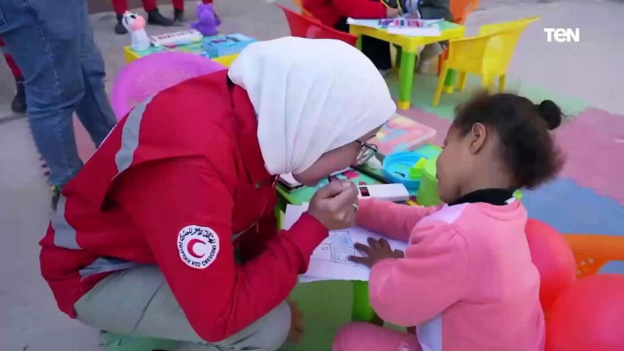 جولة من داخل معبر رفح البرى بصحبة المدير التنفيذى للهلال الأحمرالمصرى د. آمال إمام
