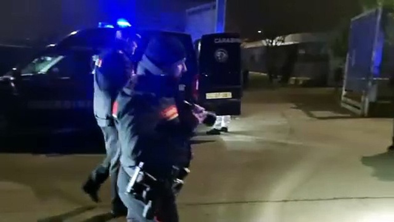 Sparatoria nel campo nomadi di via Chiesa Rossa a Milano