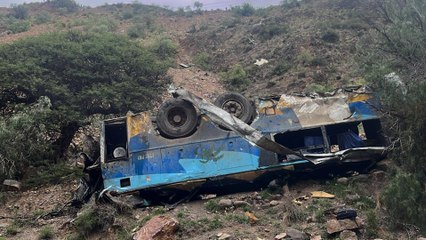 Al menos 31 muertos tras accidente de un autobús en Bolivia