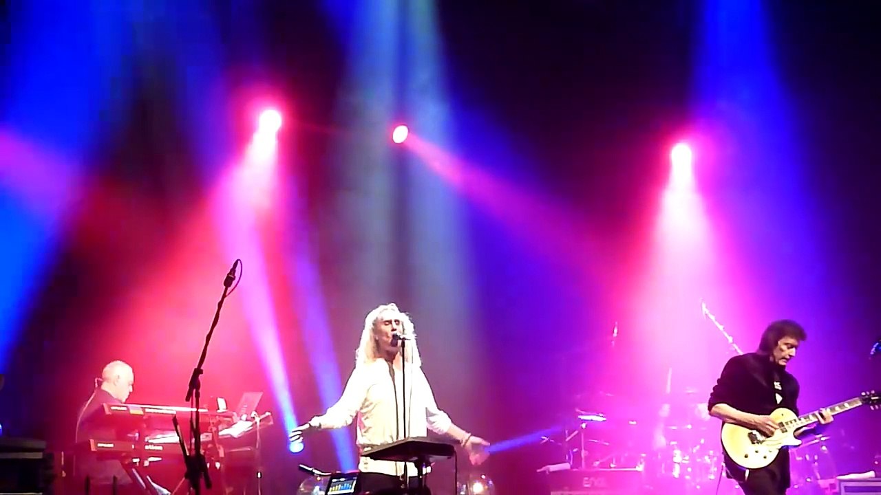 Steve Hackett - Robbery Assault and Battery