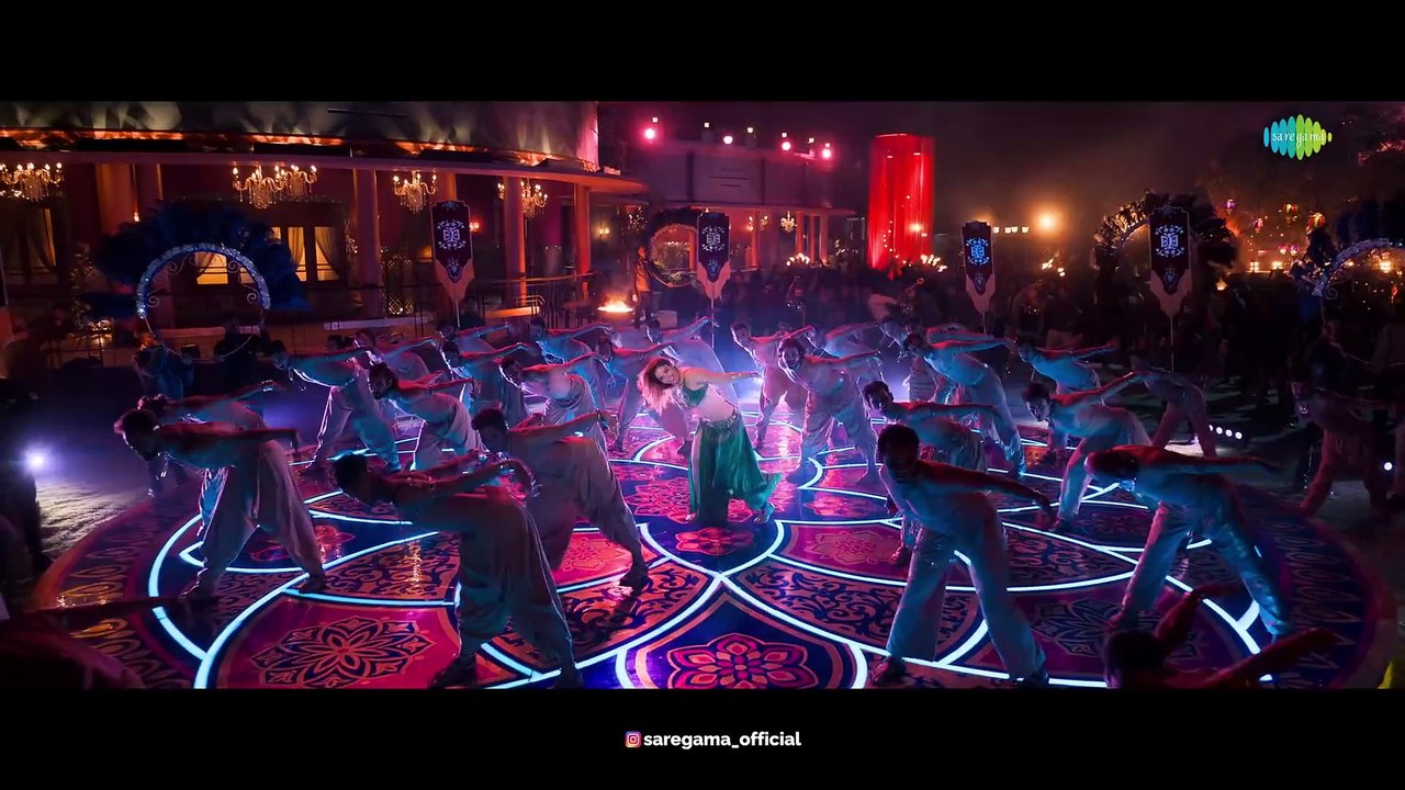 Aaj_Ki_Raat_-Full_Song__Stree_2_Tamannaah_Bhatia_Rajkummar_Rao_Sachin-Jigar_Madhubanti_Divya_Amitabh(1080p)