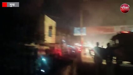 शहर के महावीर पुरा क्षेत्र में भीषण आग