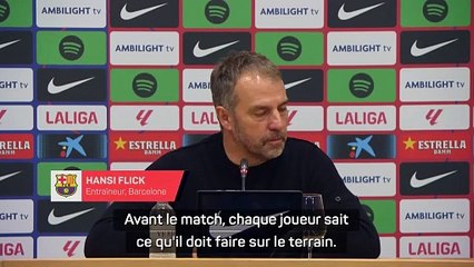 Barcelone - Flick explique la non-titularisation de Koundé : "Il était en retard à la causerie"