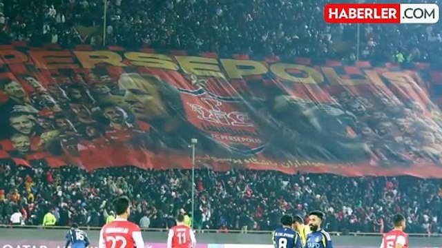 Görenler şaştı kaldı: Serdar Dursun, bu hareketleriyle maça damga vurdu