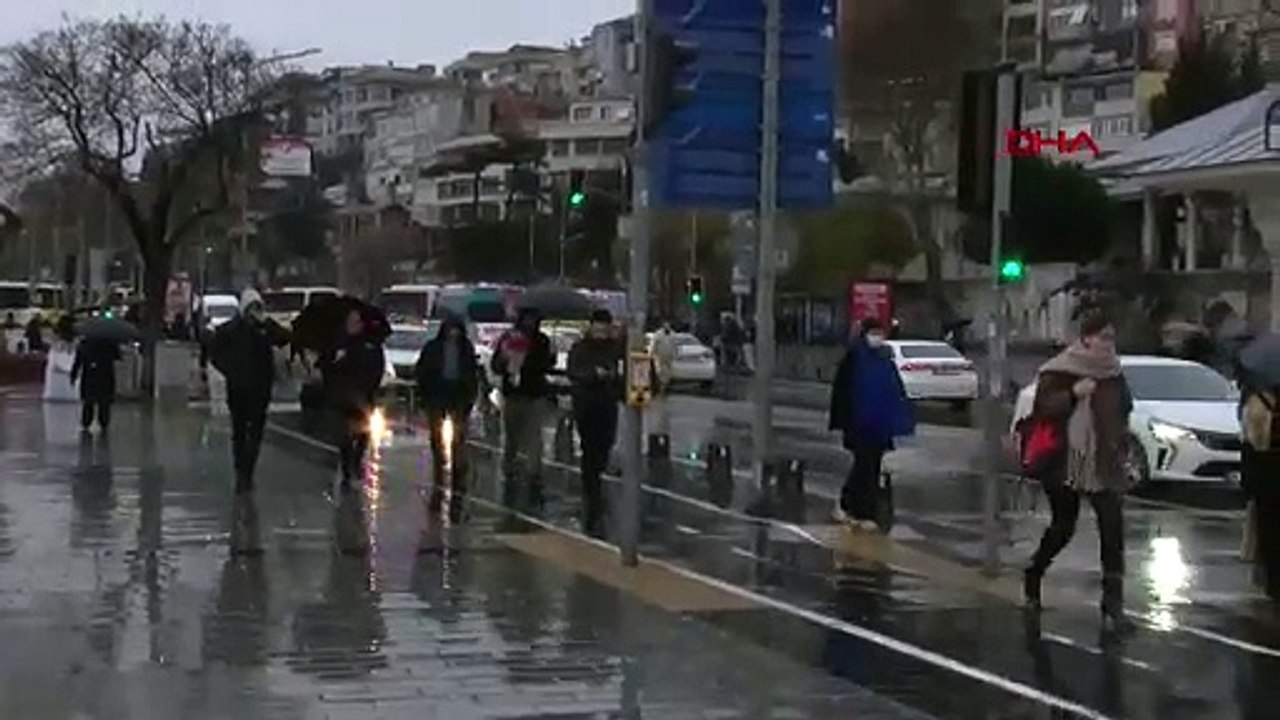 İstanbul- İstanbul'da yağmur etkili oluyor / Ek görüntüyle