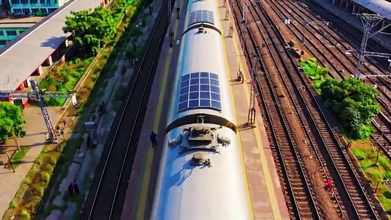 DEMU ट्रेन – भारत की पहली सौर ऊर्जा से चलने वाली ट्रेन