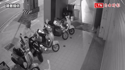 好心？妙齡女機車鑰匙未拔 他騎到500公尺外停放GG了（讀者提供）