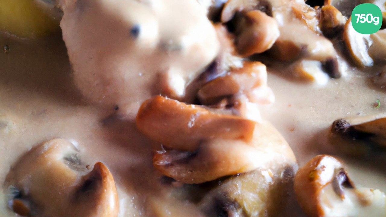 Chapon à la crème de petits suisses et aux champignons