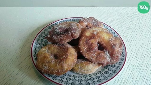 Beignets aux pommes et cannelle