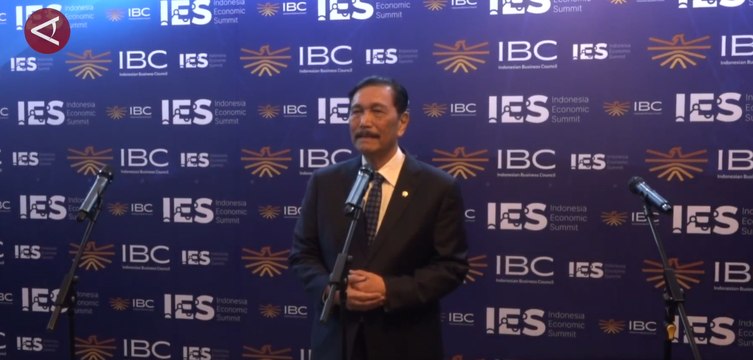 #KaburAjaDulu viral di medsos, Luhut: Sabar, Prabowo baru 100 hari