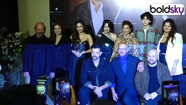 Udit Narayan Kiss Controversy पर Paparazzi Tease Video Viral, 1 Kiss हो जाए...