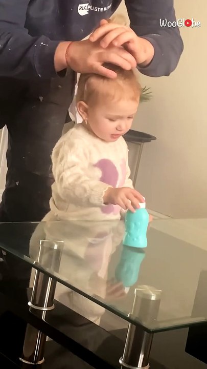 Dad’s hair styling effort ends in a hilarious half-done hairdo