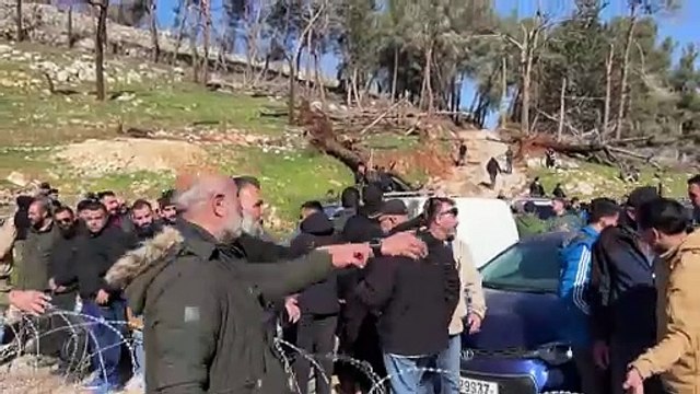 Israel se retira, mas mantém cinco posições ‘temporariamente’ do sul do Líbano