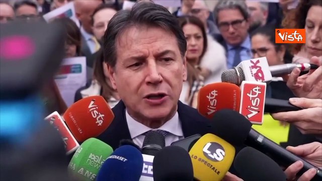 Caro bollette, Conte al flashmob del M5s: Incalzeremo Meloni finch? non risolver? la questione