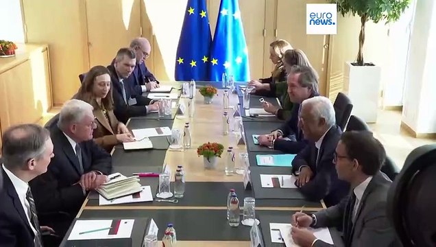 Θέση στο τραπέζι των διαπραγματεύσεων για την Ουκρανία απαιτεί η ΕΕ