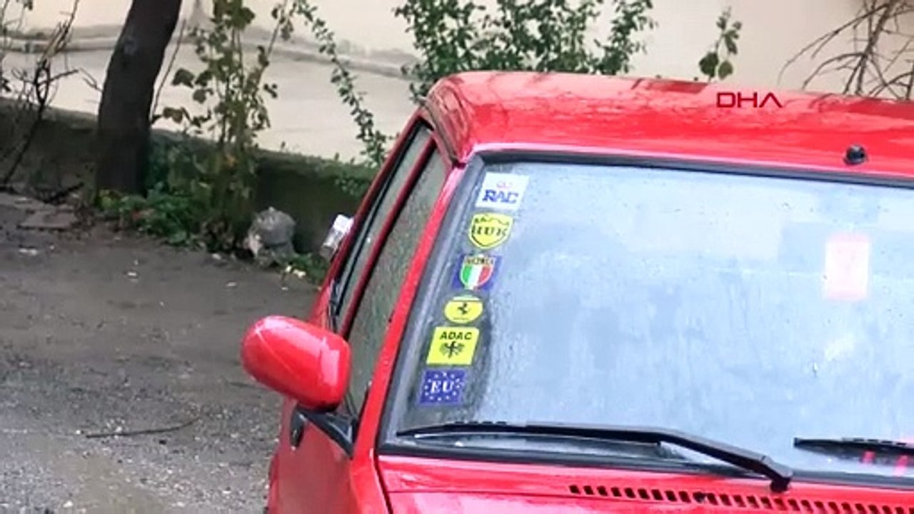 Herkes bu olayı konuşuyor! Gizemli olay otomobil kendi kendine yokuş yukarı gitti