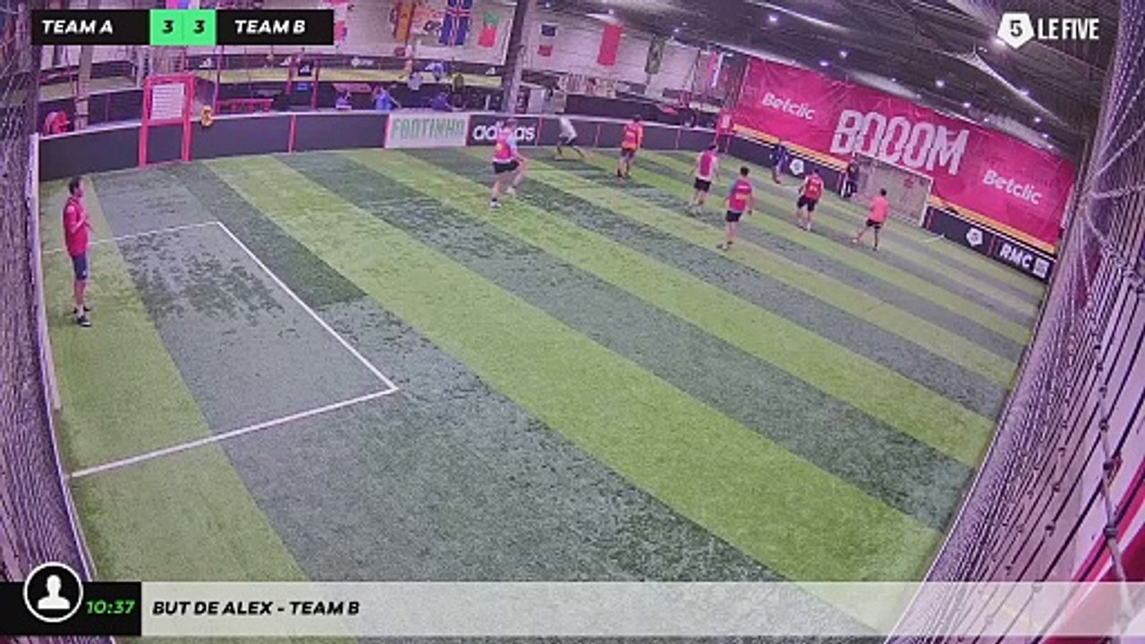 But de Alex - Team B
