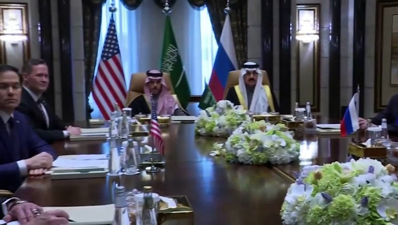 Estados Unidos y Rusia dan pasos para poner fin a sus tensiones y a la guerra en Ucrania