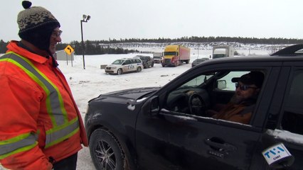 Tempête hivernale : plusieurs automobilistes et camionneurs coincés pendant 36h