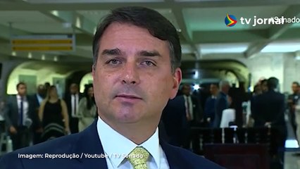 Bolsonaro denunciado: Flávio diz que não há 'nenhuma prova' contra ex-presidente
