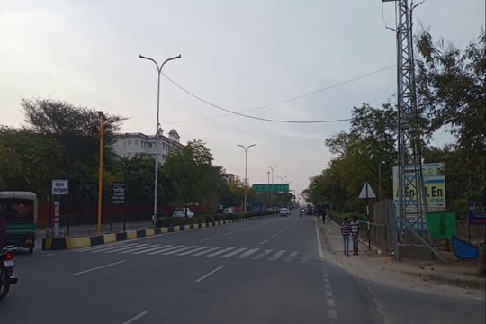 Jaipur Weather : जयपुर में मौसम का मिजाज खुशनुमा, आज सवेरे बादल हटने के बाद धूप ​खिली