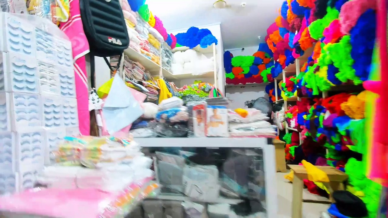 🇬🇭 EXPLORING THE BIGGEST SHOPPING MALL IN WEST AFRICA (GHANA) - MAKOLA SHOPPING MALL