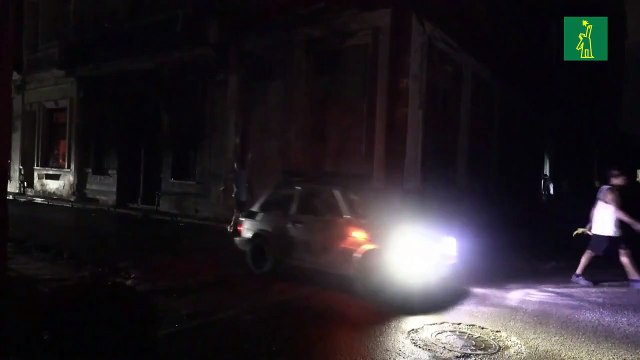 Calles espectrales y cena en hogueras: Una noche a oscuras en el gran apagón de Cuba