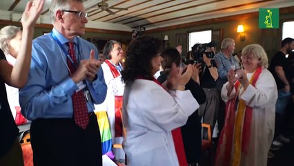 Una ceremonia clandestina de ordenación de sacerdotisas cerca del Vaticano