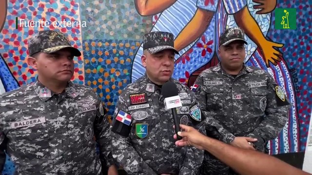Detienen 40 haitianos en condición irregular que eran transportados en un camión hacia Salcedo