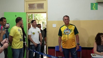 El campo de Bolsonaro cobra fuerza en primera vuelta de municipales de Brasil