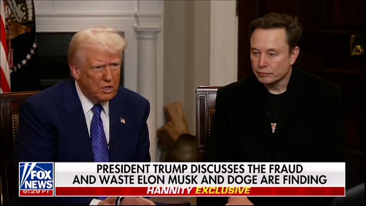 Trump y Musk, sobre su recorte de gasto: "El objetivo es ahorrar un billón de dólares"