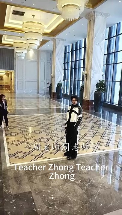 Fall from Grace – The once proud and untouchable Shen Jixing is suddenly engulfed in scandals, his status plummeting overnight. With nowhere left to turn, he calmly knocks on the door of his longtime rival, Zhou Yili… #HitShortDrama #DomineeringCEO #YeHao