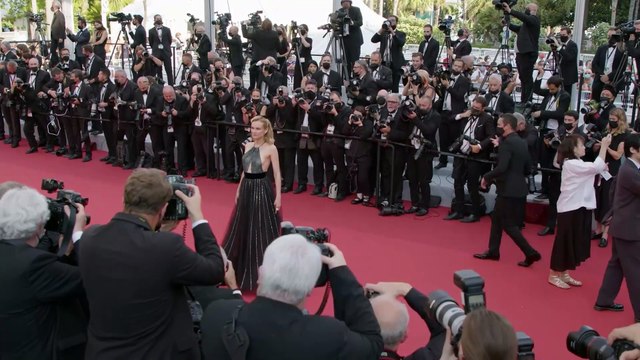 5 actresses who style themselves without a stylist