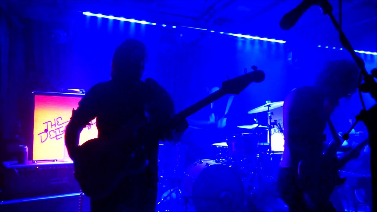 Delta Riggs - Bobbys Flowers