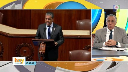 Controversia por bandera que exhibió Adriano Espaillat en el capitolio | Hoy Mismo