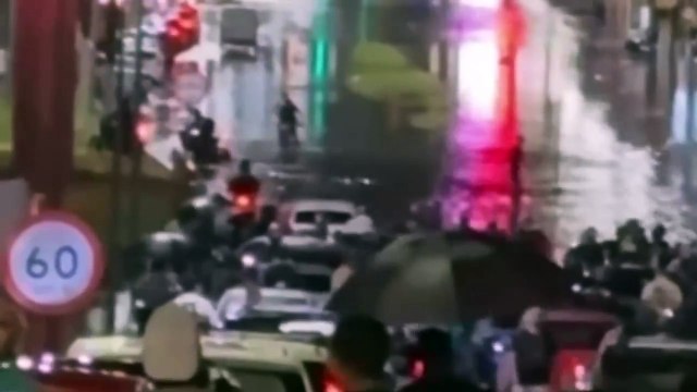 Chuva torrencial causa caos e prejuízo a moradores da Baixada Santista; VÍDEO