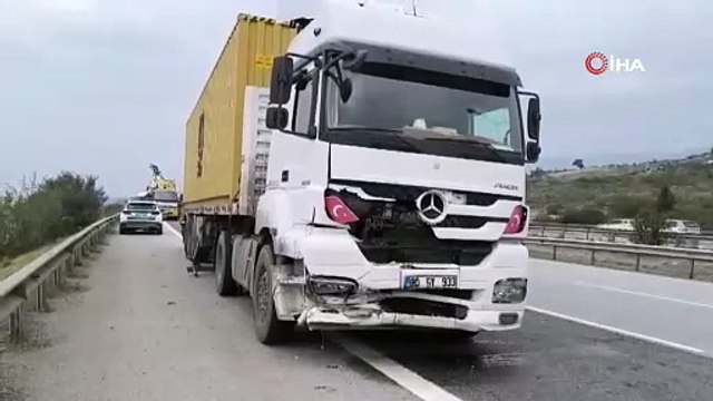 Hatay’da tırla otomobil çarpıştı! Ölü ve yaralı var