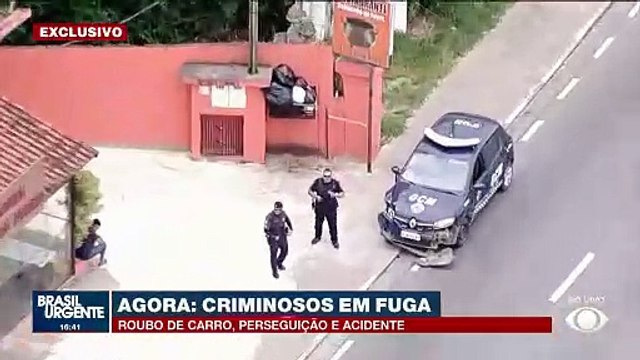Roubo de carro: perseguição, batida em viatura da GCM e acidente