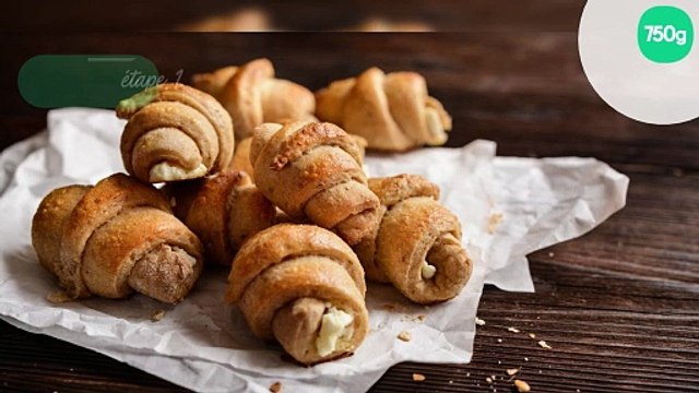 Petits croissants potimarron, noisettes et fourme d'Ambert