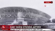 Ali Sami Yen Spor Kompleksi'nde kar yağışı etkili oldu