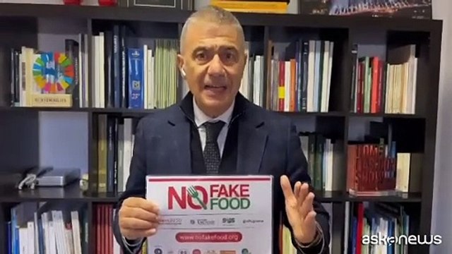 Pecoraro Scanio: Basta fake food. Governo tuteli l'olio italiano
