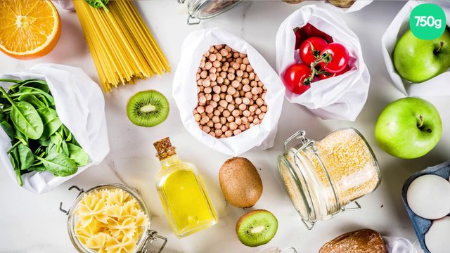 Petites verrines de poivron aux noisettes et sésame