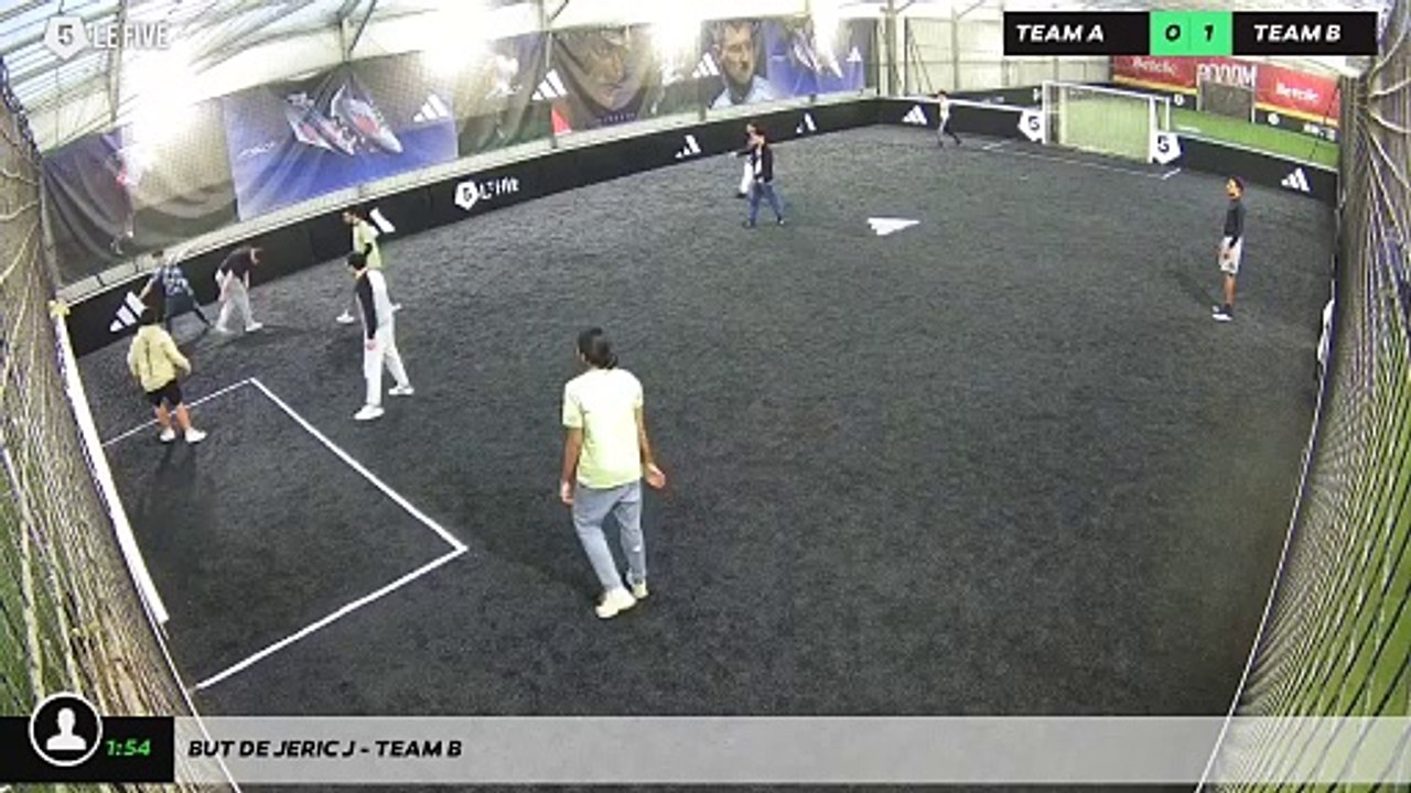 But de Jeric J - Team B